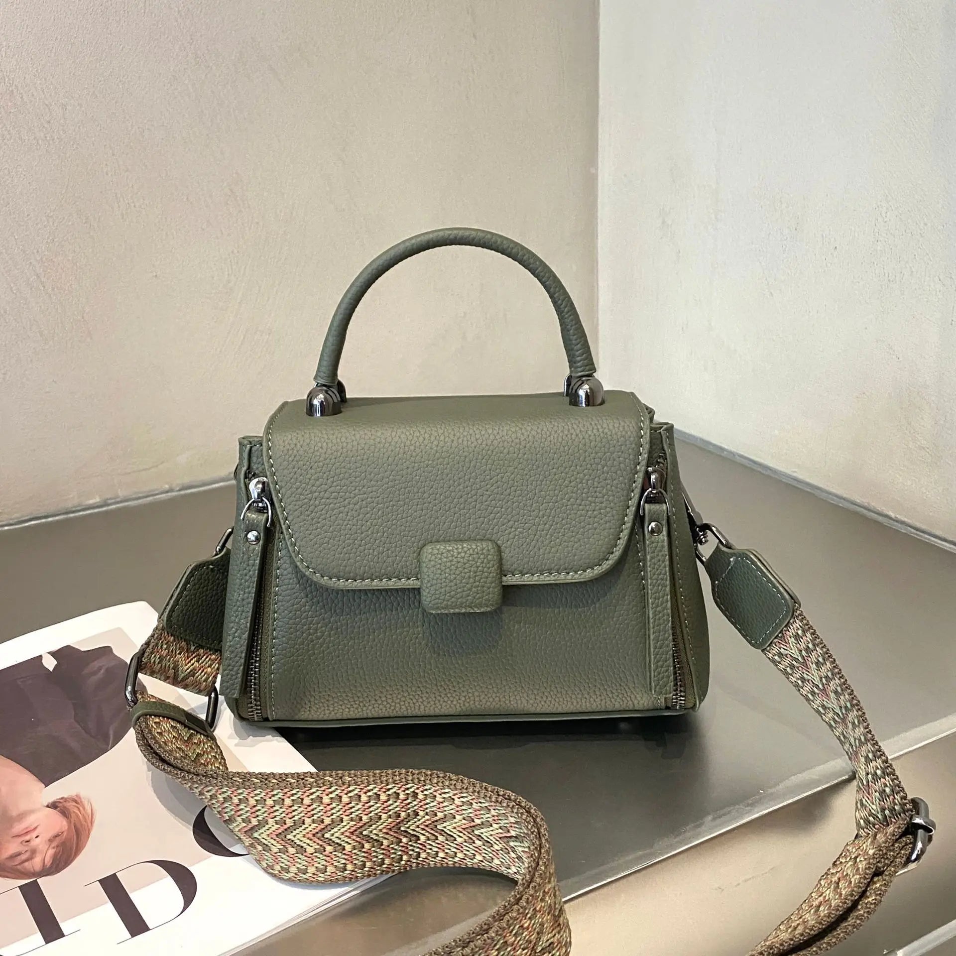 Sdb047ef987bb44829055a50067cfa48eK